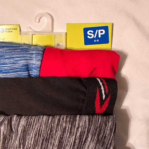 Boys Hanes XTemp Boxer Briefs Brand New!! - Picture 2 of 2